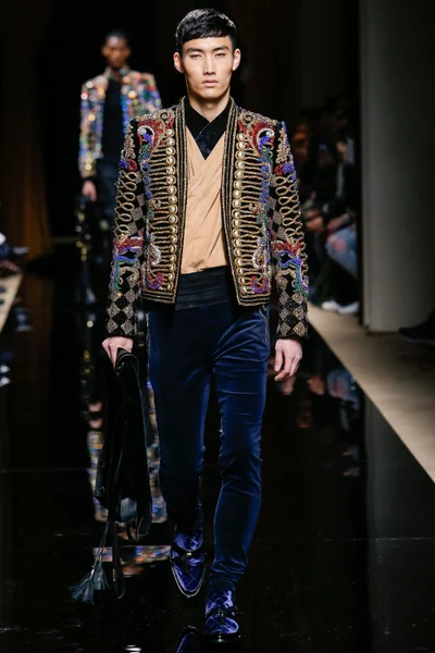 Look 36